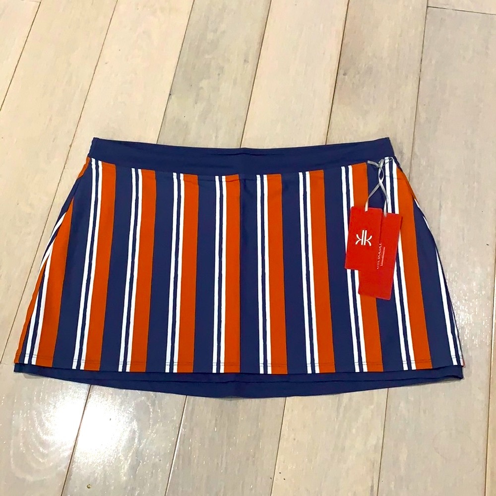 🌺Krimson Klover 🌺NWT reversible cover-up skirt❣️ - Picture 6 of 7